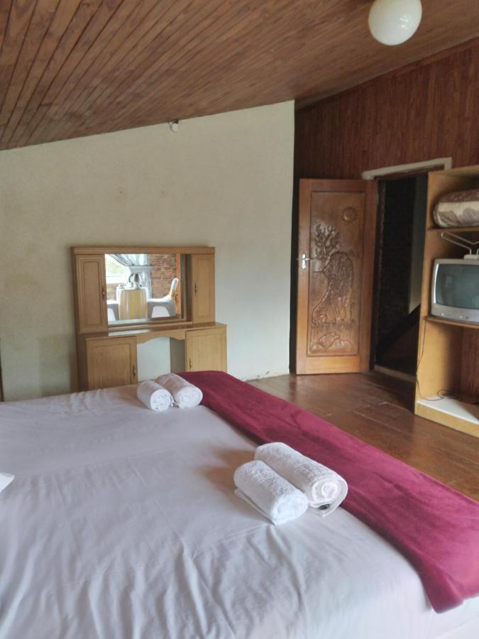 Hamba Kancane Ma-Africa Guest House Graskop Exterior photo